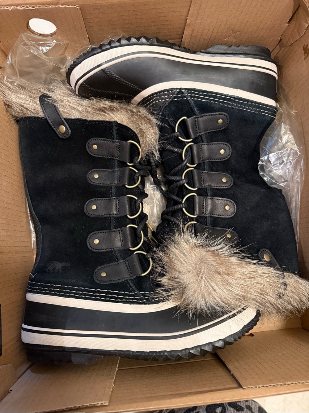 Sorel Black Fur-Trim Lace-Up Winter Boots